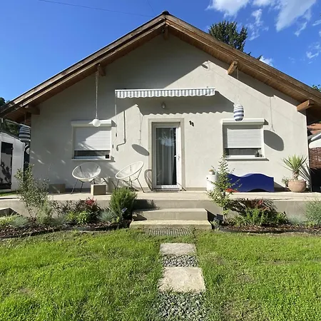 Marika Vendeghaz Holiday home Szigetmonostor